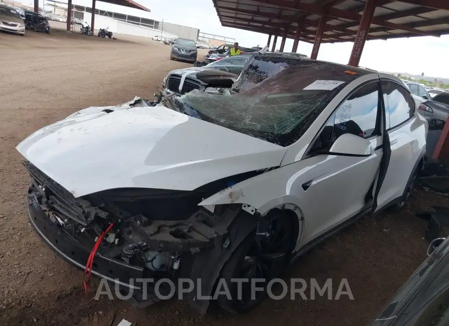 TESLA MODEL X 2017 vin 5YJXCBE25HF067850 from auto auction Iaai