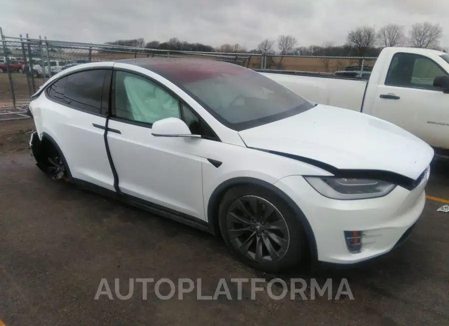 TESLA MODEL X 2018 vin 5YJXCDE28JF116797 from auto auction Iaai