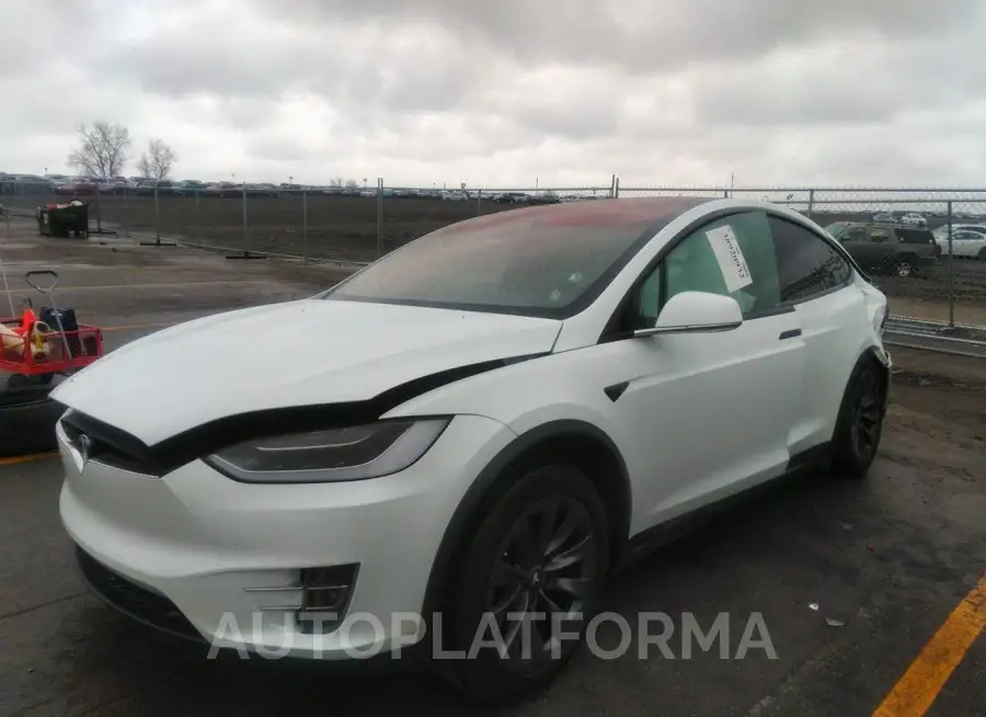 TESLA MODEL X 2018 vin 5YJXCDE28JF116797 from auto auction Iaai