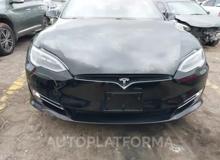 TESLA MODEL S 2018 vin 5YJSA1E21JF276132 from auto auction Iaai