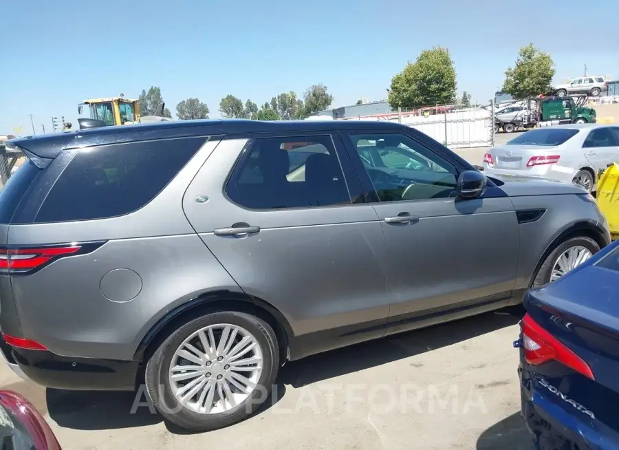 LAND ROVER DISCOVERY 2018 vin SALRT2RV3JA056124 from auto auction Iaai