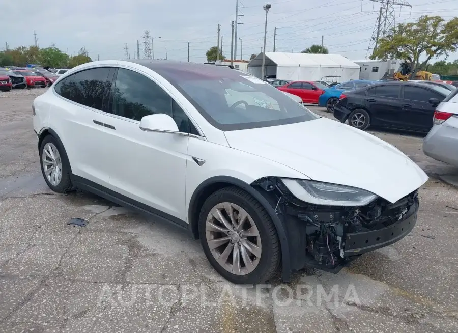 TESLA MODEL X 2018 vin 5YJXCAE2XJF138153 from auto auction Iaai