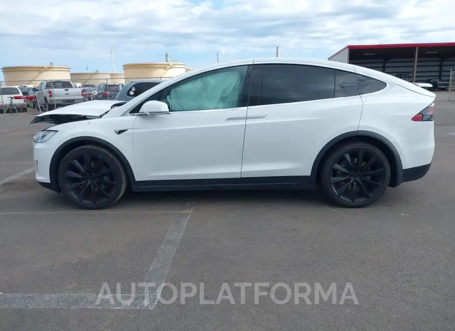 TESLA MODEL X 2017 vin 5YJXCBE26HF041371 from auto auction Iaai