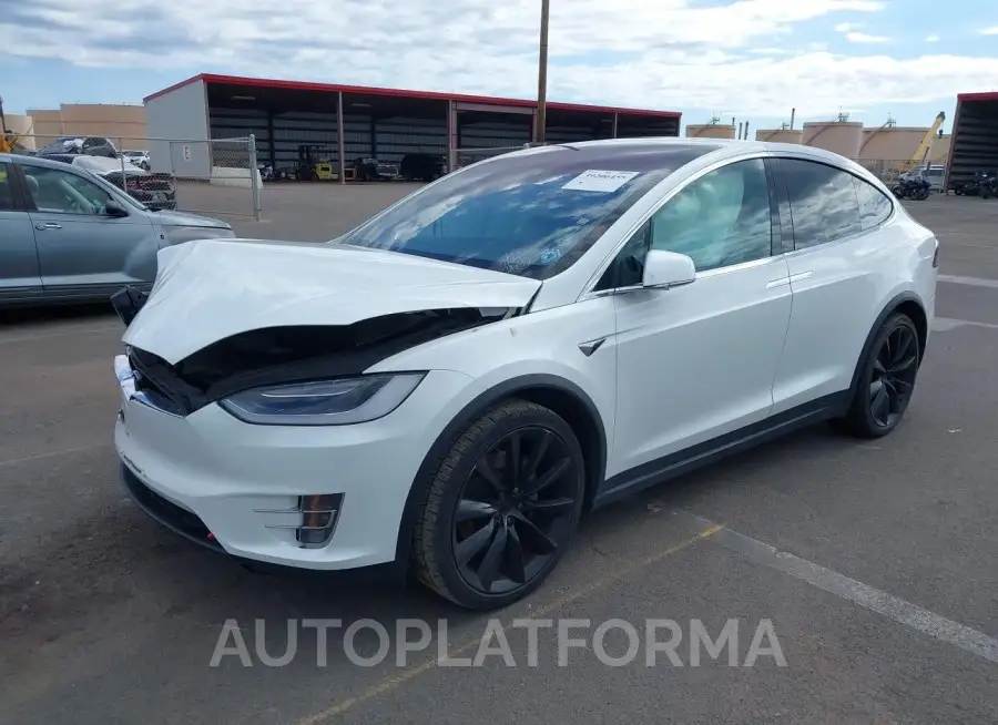 TESLA MODEL X 2017 vin 5YJXCBE26HF041371 from auto auction Iaai