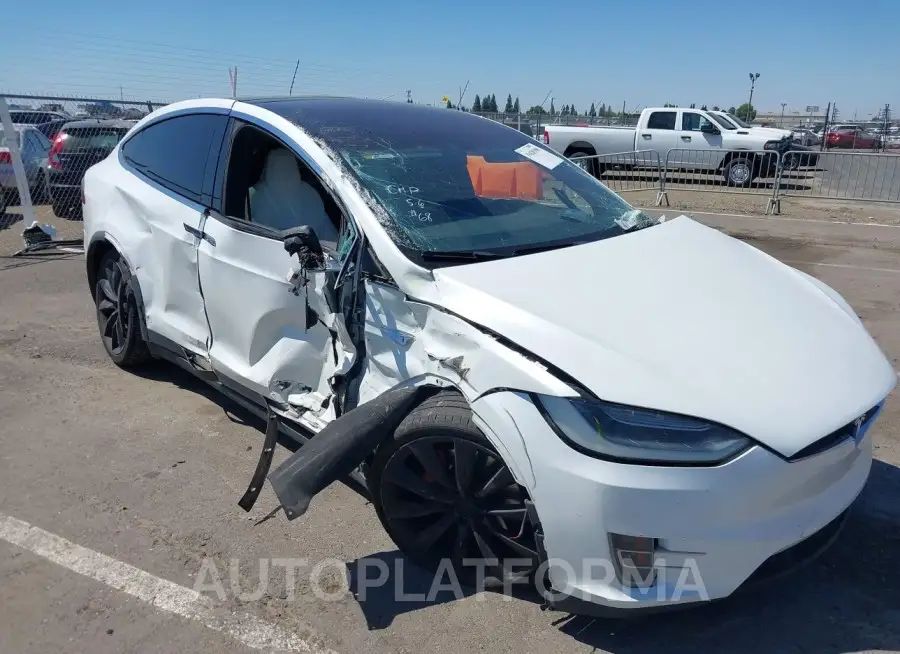 TESLA MODEL X 2016 vin 5YJXCAE48GF003103 from auto auction Iaai