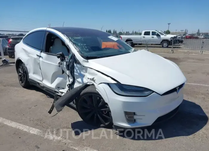 TESLA MODEL X 2016 vin 5YJXCAE48GF003103 from auto auction Iaai