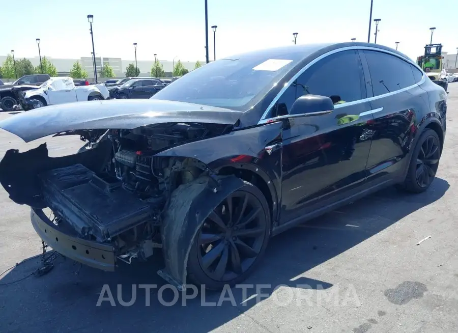 TESLA MODEL X 2020 vin 5YJXCBE25LF272352 from auto auction Iaai