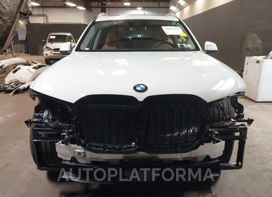 BMW X7 2024 vin 5UX23EM07R9T27607 from auto auction Iaai