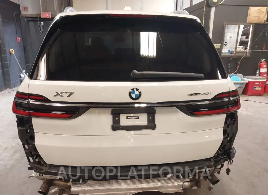 BMW X7 2024 vin 5UX23EM07R9T27607 from auto auction Iaai