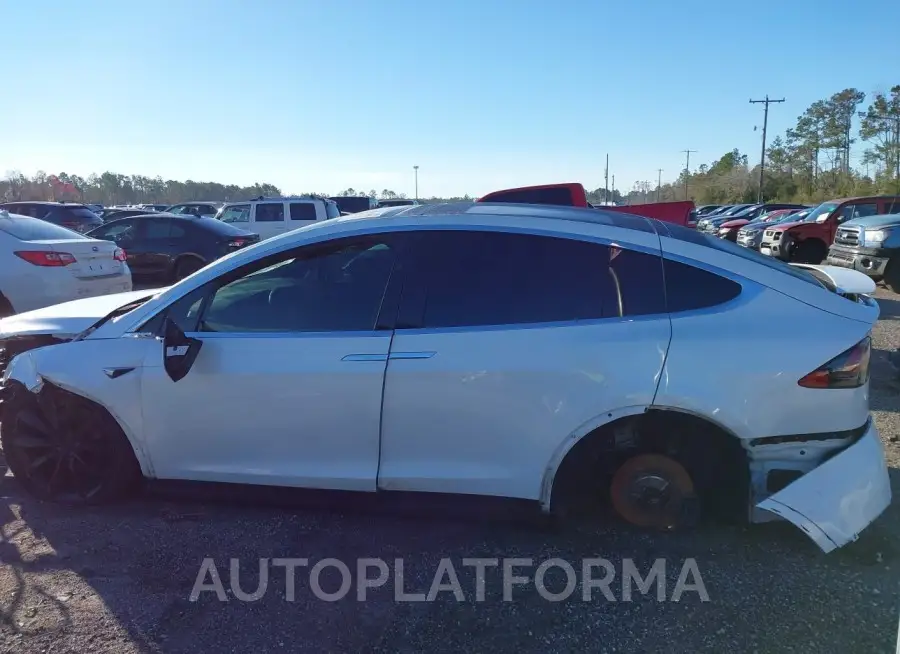 TESLA MODEL X 2020 vin 5YJXCBE25LF279933 from auto auction Iaai