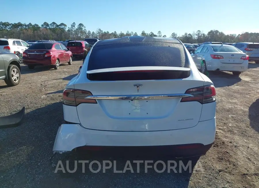 TESLA MODEL X 2020 vin 5YJXCBE25LF279933 from auto auction Iaai