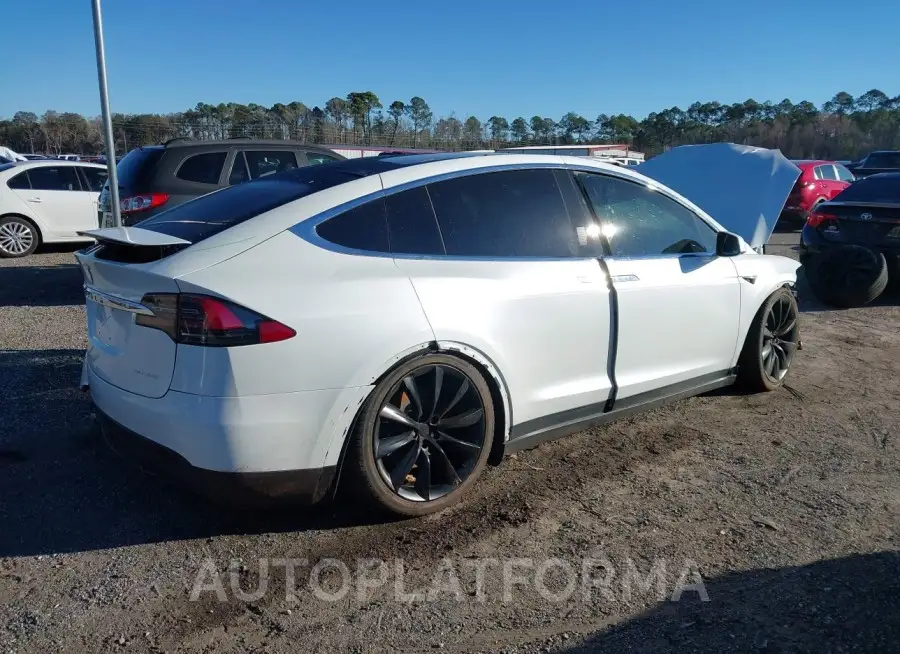 TESLA MODEL X 2020 vin 5YJXCBE25LF279933 from auto auction Iaai