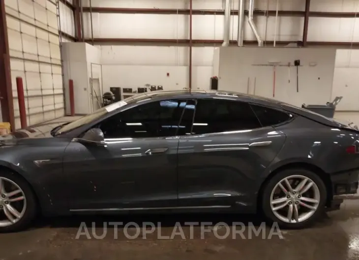 TESLA MODEL S 2015 vin 5YJSA1H22FF091090 from auto auction Iaai