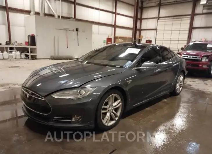 TESLA MODEL S 2015 vin 5YJSA1H22FF091090 from auto auction Iaai