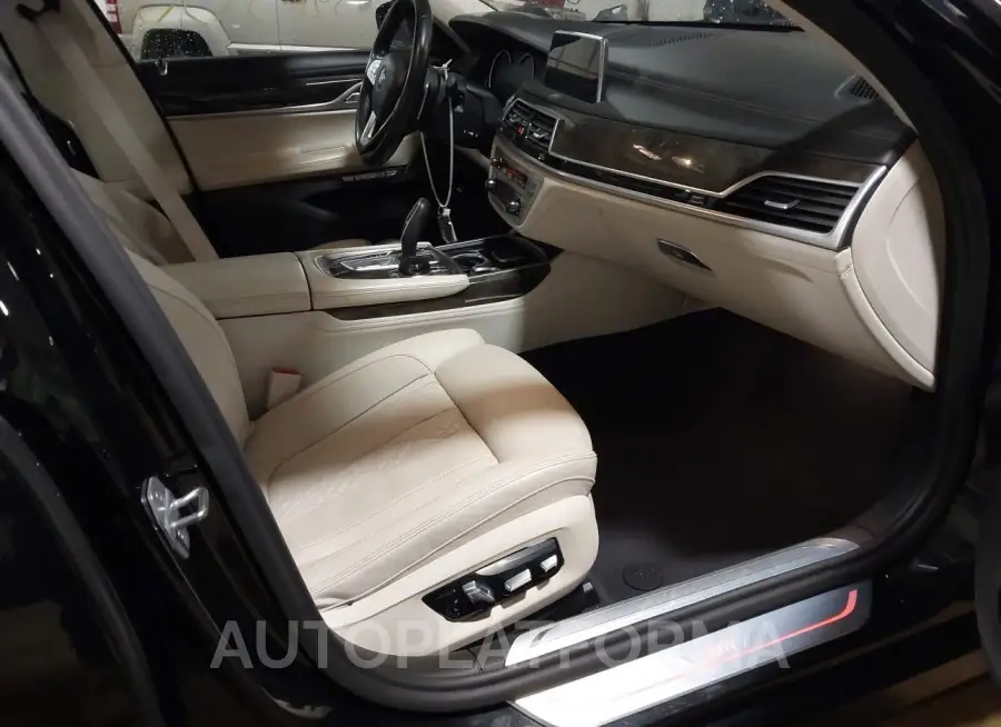 BMW 750I 2018 vin WBA7F2C56JG424529 from auto auction Iaai