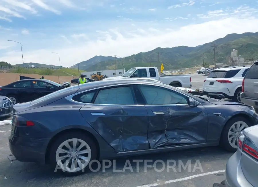 TESLA MODEL S 2018 vin 5YJSA1E20JF297702 from auto auction Iaai