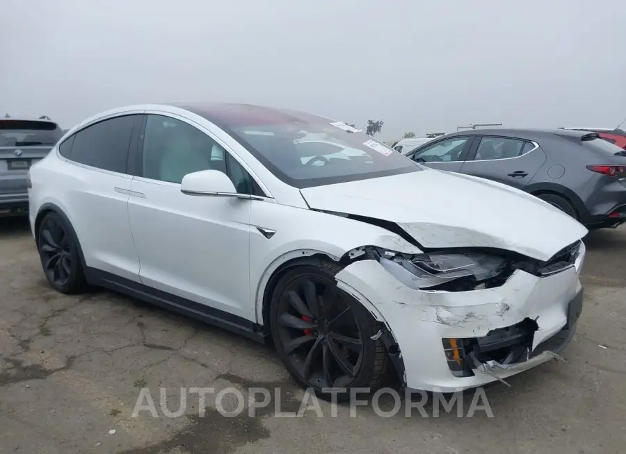 TESLA MODEL X 2020 vin 5YJXCBE44LF262073 from auto auction Iaai