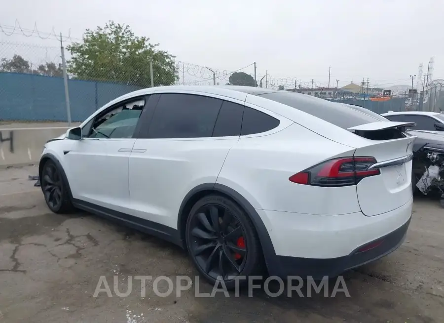 TESLA MODEL X 2020 vin 5YJXCBE44LF262073 from auto auction Iaai