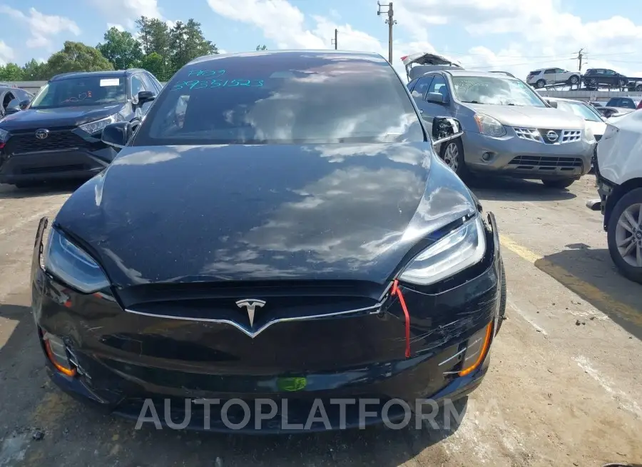 TESLA MODEL X 2017 vin 5YJXCAE2XHF040475 from auto auction Iaai