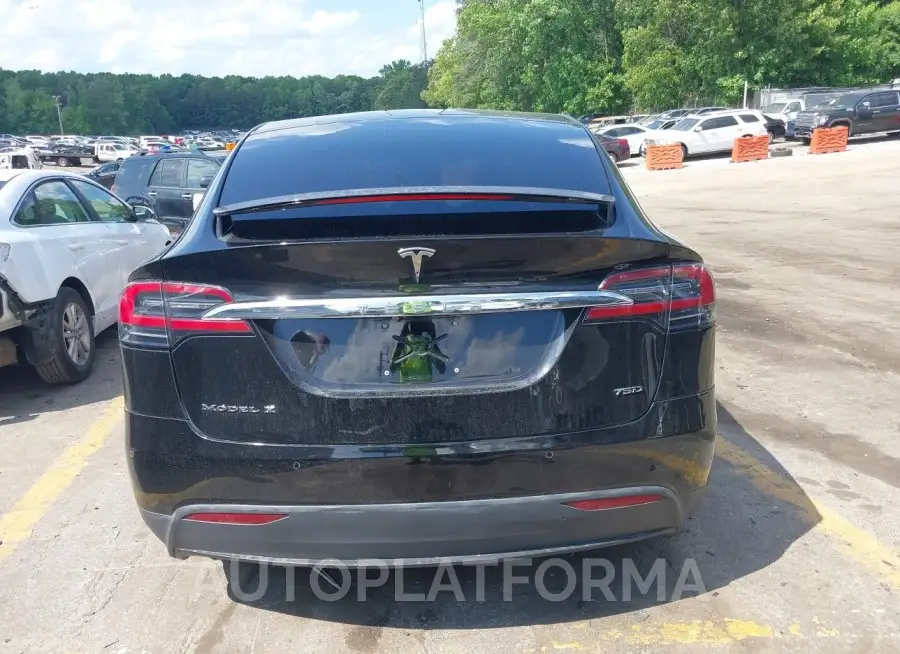 TESLA MODEL X 2017 vin 5YJXCAE2XHF040475 from auto auction Iaai