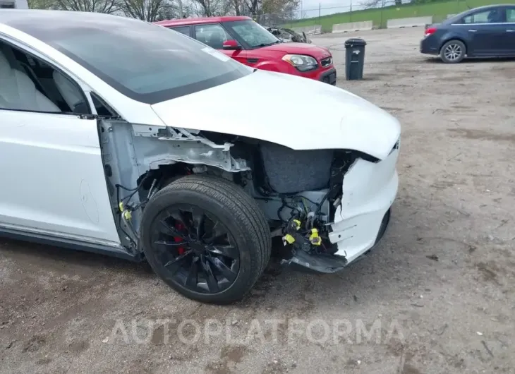 TESLA MODEL X 2017 vin 5YJXCBE25HF049512 from auto auction Iaai