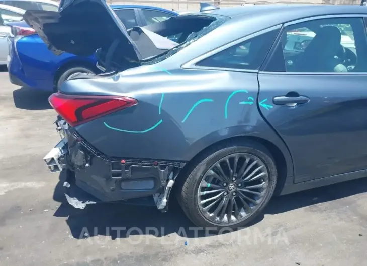 TOYOTA AVALON HYBRID 2019 vin 4T1B21FB9KU001334 from auto auction Iaai