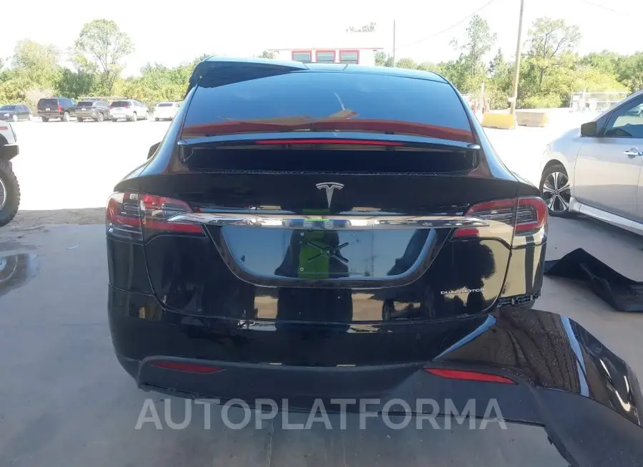 TESLA MODEL X 2019 vin 5YJXCDE29KF186214 from auto auction Iaai