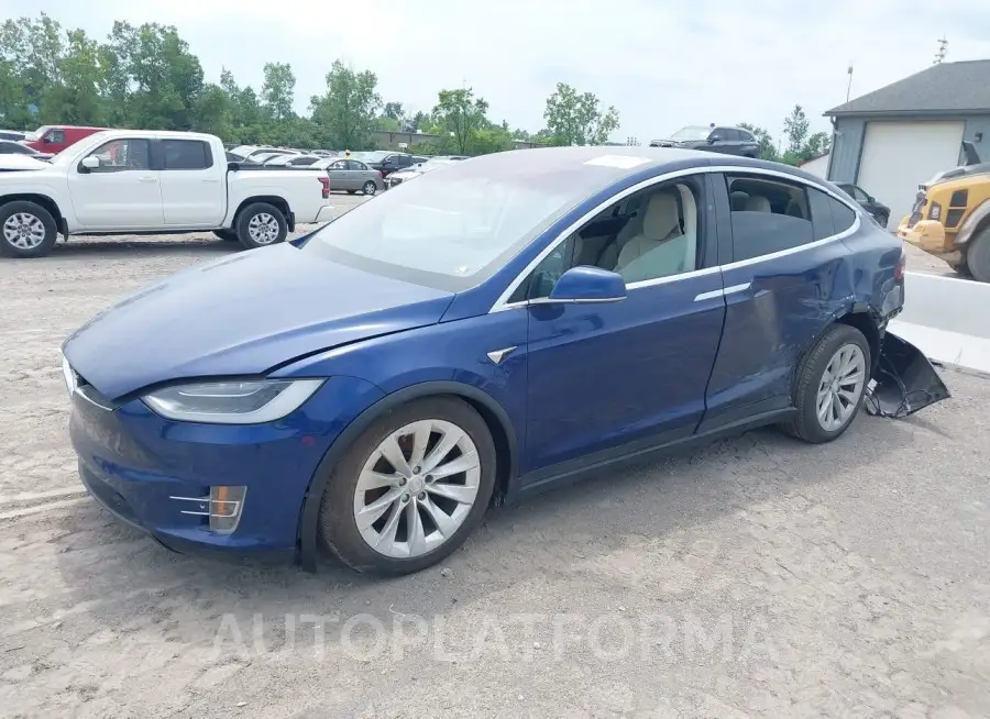 TESLA MODEL X 2017 vin 5YJXCBE21HF065612 from auto auction Iaai