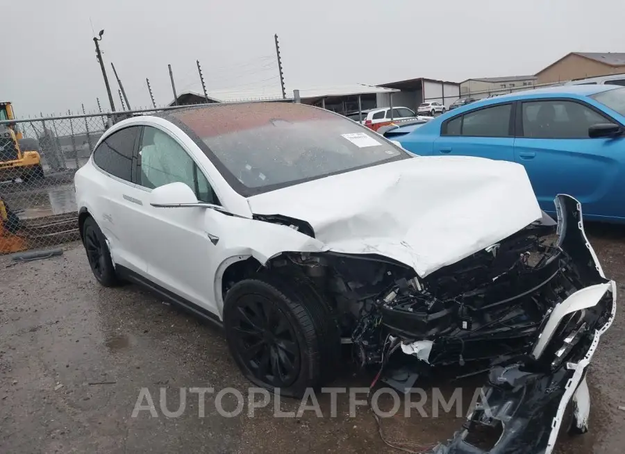 TESLA MODEL X 2017 vin 5YJXCBE21HF039348 from auto auction Iaai