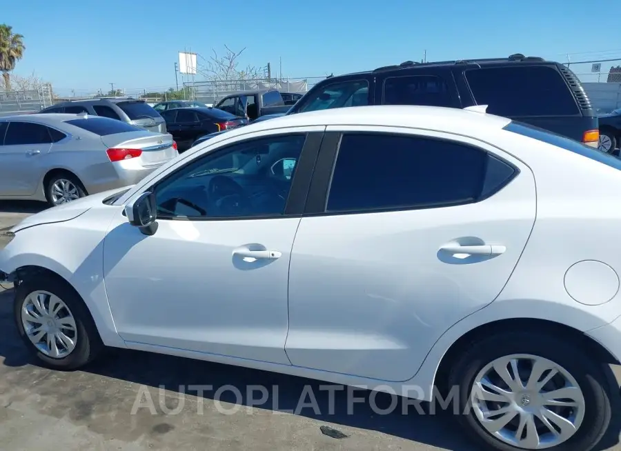 TOYOTA YARIS 2019 vin 3MYDLBYV6KY512215 from auto auction Iaai