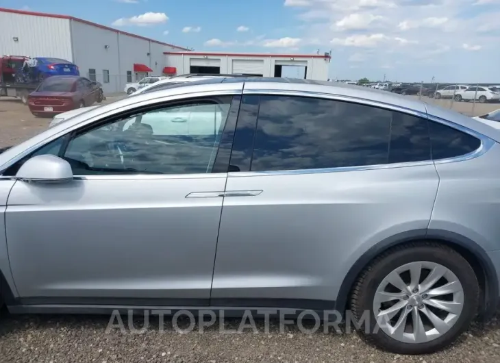 TESLA MODEL X 2016 vin 5YJXCAE22GF002558 from auto auction Iaai