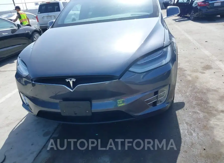 TESLA MODEL X 2020 vin 5YJXCAE2XLF235971 from auto auction Iaai