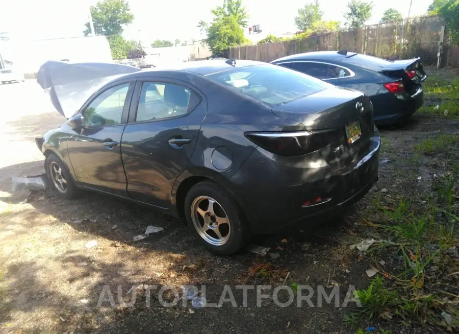 TOYOTA YARIS 2019 vin 3MYDLBYV9KY523581 from auto auction Iaai