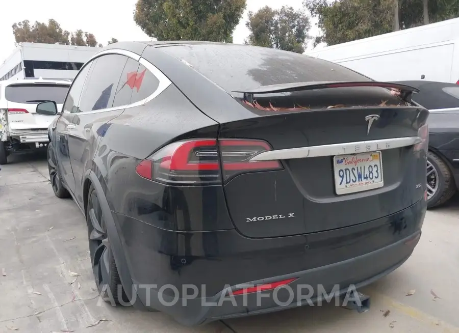 TESLA MODEL X 2018 vin 5YJXCBE24JF102545 from auto auction Iaai