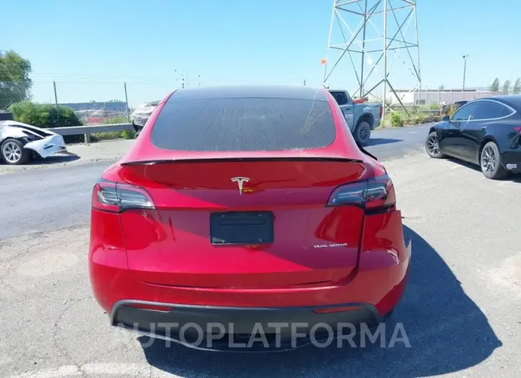 TESLA MODEL Y 2022 vin 7SAYGDEE2NF402933 from auto auction Iaai