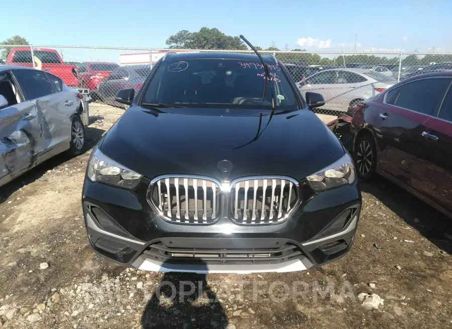 BMW X1 2021 vin WBXJG7C00M5T72938 from auto auction Iaai