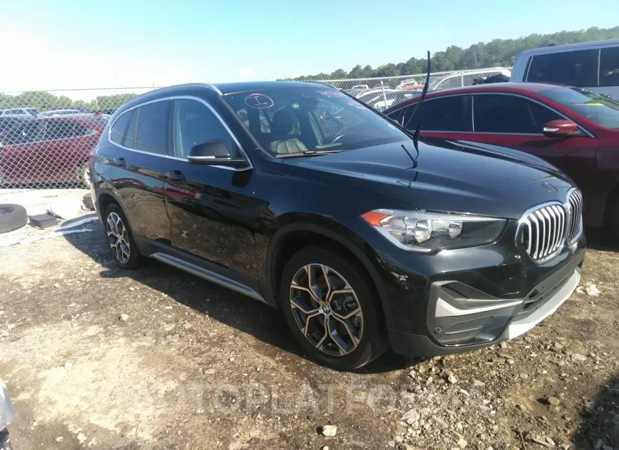 BMW X1 2021 vin WBXJG7C00M5T72938 from auto auction Iaai