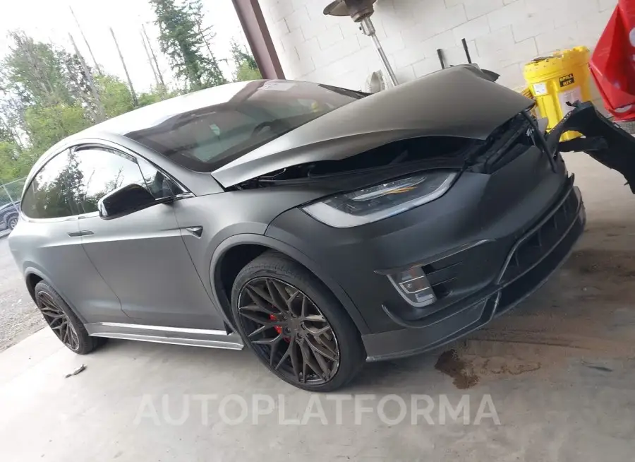 TESLA MODEL X 2019 vin 5YJXCBE4XKF185305 from auto auction Iaai