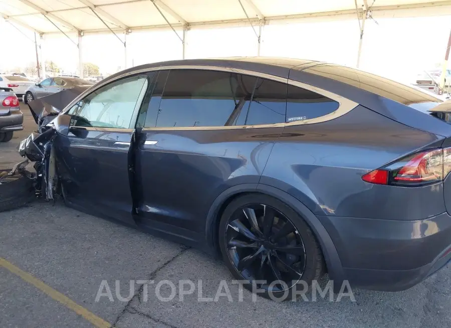 TESLA MODEL X 2020 vin 5YJXCBE2XLF300615 from auto auction Iaai