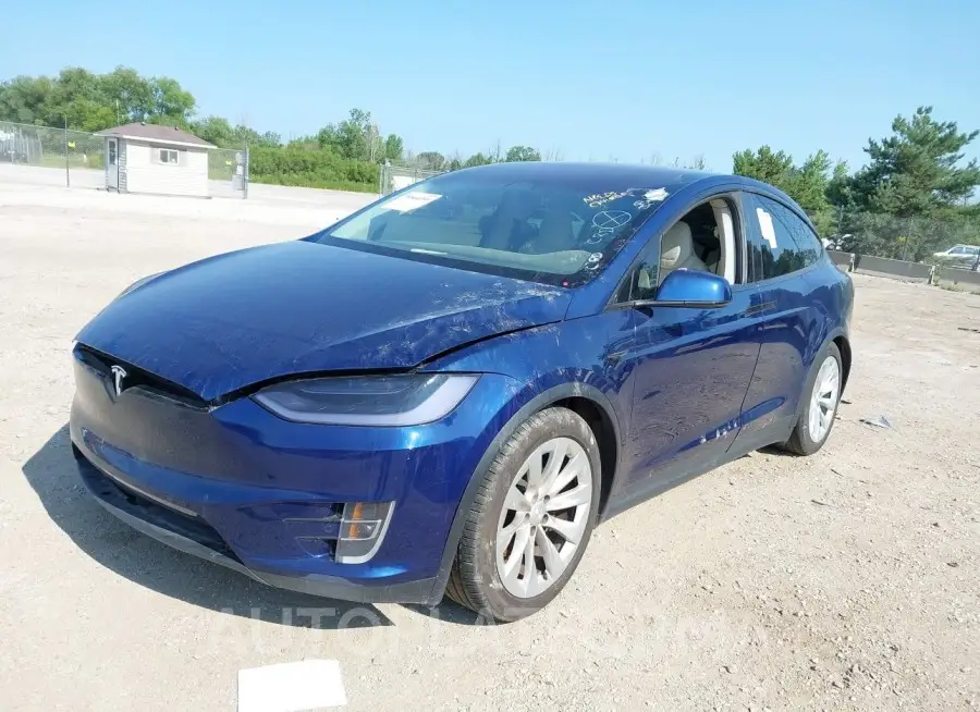 TESLA MODEL X 2018 vin 5YJXCDE26JF125904 from auto auction Iaai