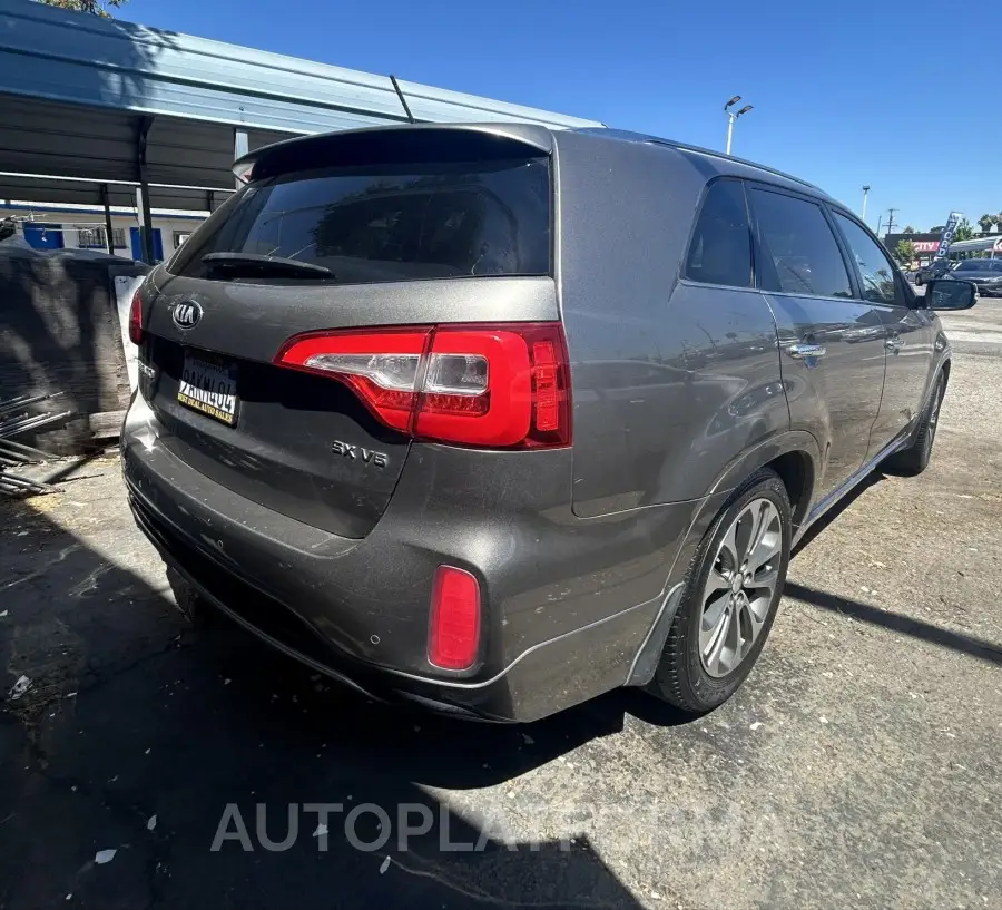 KIA SORENTO 2015 vin 5XYKW4A79FG614218 from auto auction Iaai