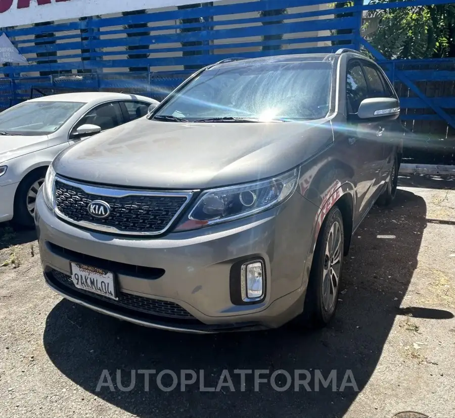 KIA SORENTO 2015 vin 5XYKW4A79FG614218 from auto auction Iaai