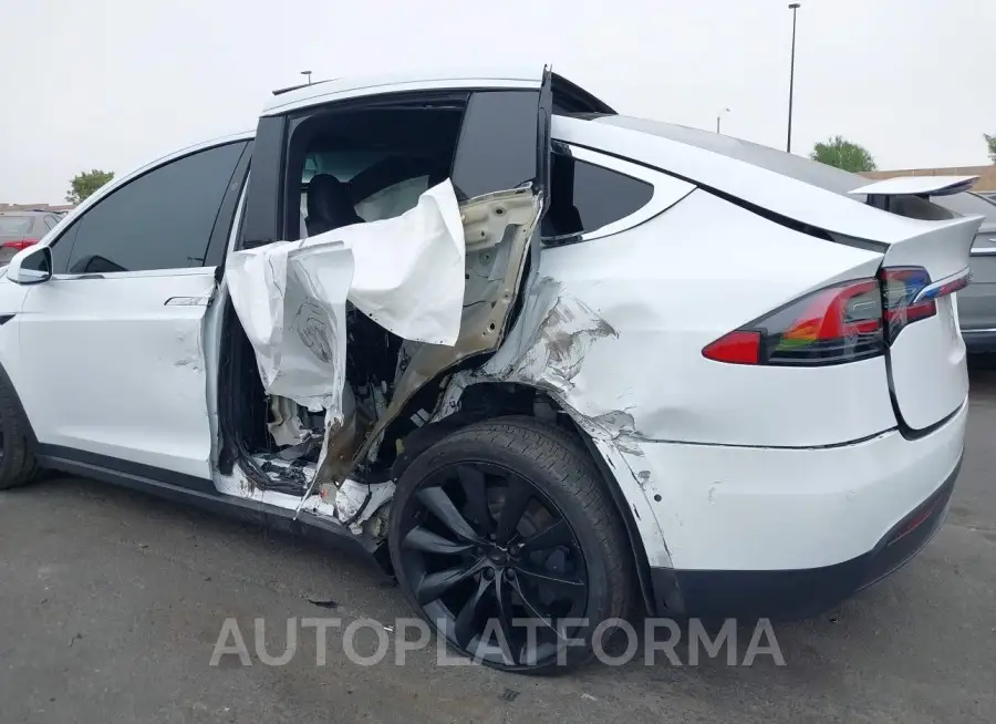 TESLA MODEL X 2021 vin 5YJXCBE21MF320351 from auto auction Iaai