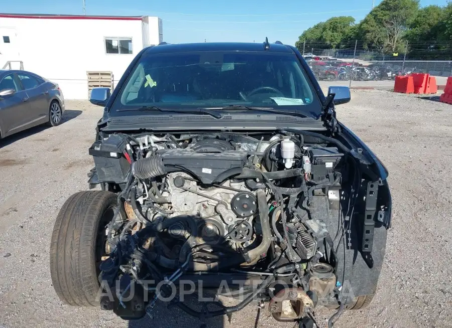 CHEVROLET SUBURBAN 2017 vin 1GNSKJKC8HR405909 from auto auction Iaai