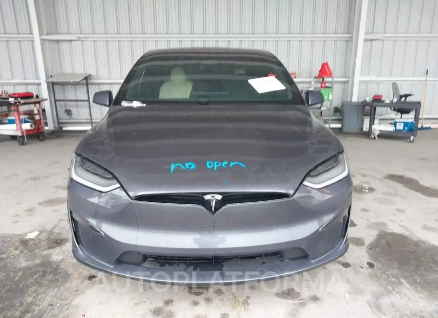 TESLA MODEL X 2022 vin 7SAXCBE60NF331980 from auto auction Iaai