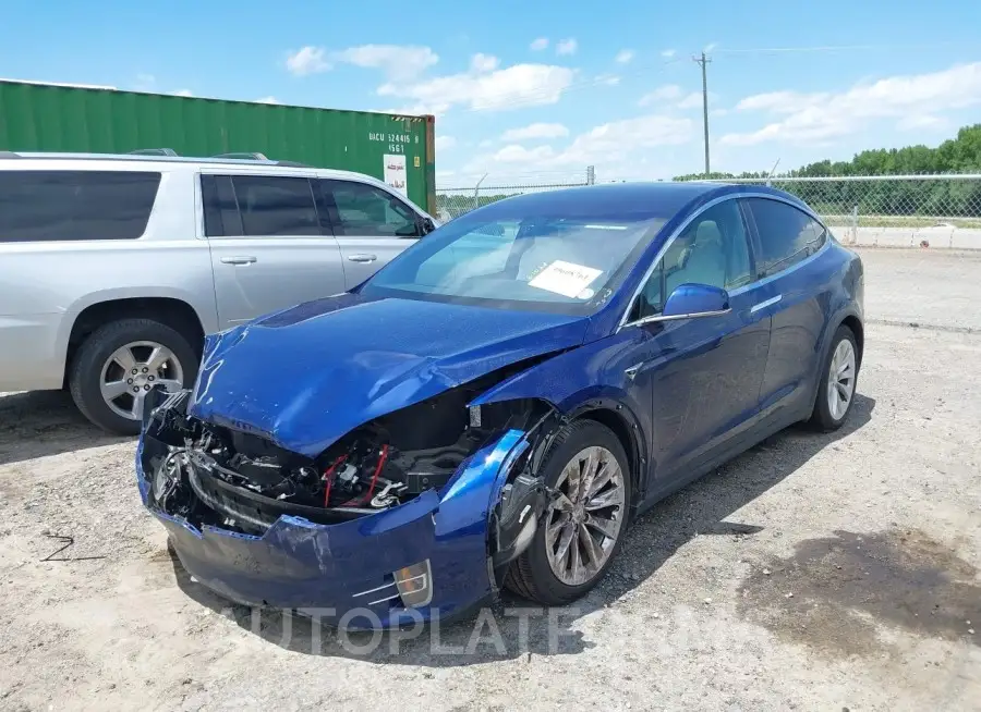 TESLA MODEL X 2018 vin 5YJXCBE21JF139407 from auto auction Iaai