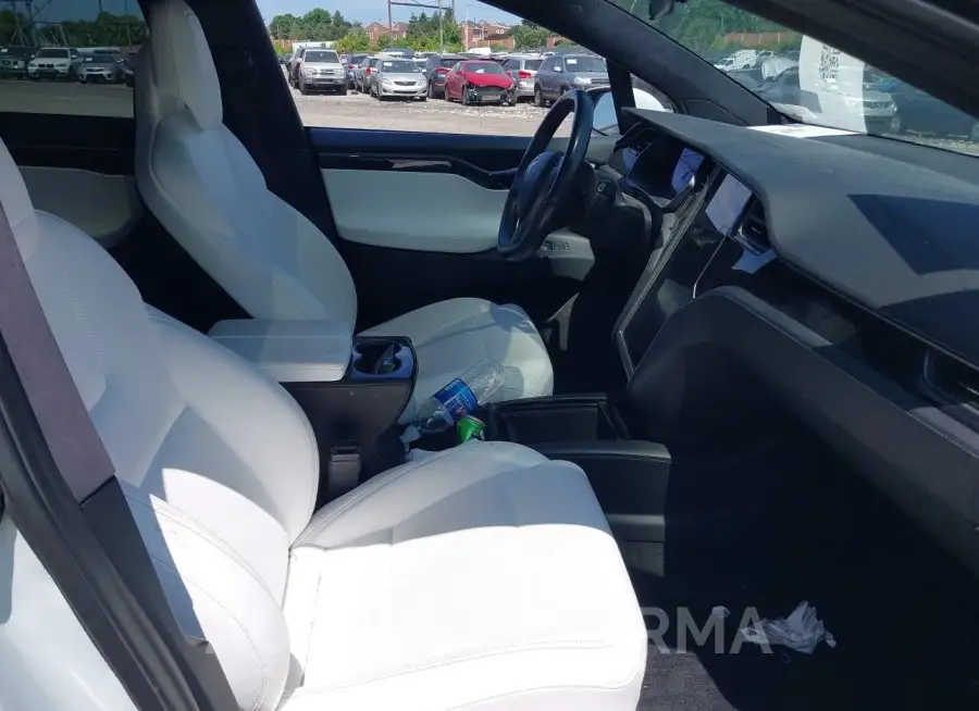 TESLA MODEL X 2018 vin 5YJXCBE40JF117139 from auto auction Iaai