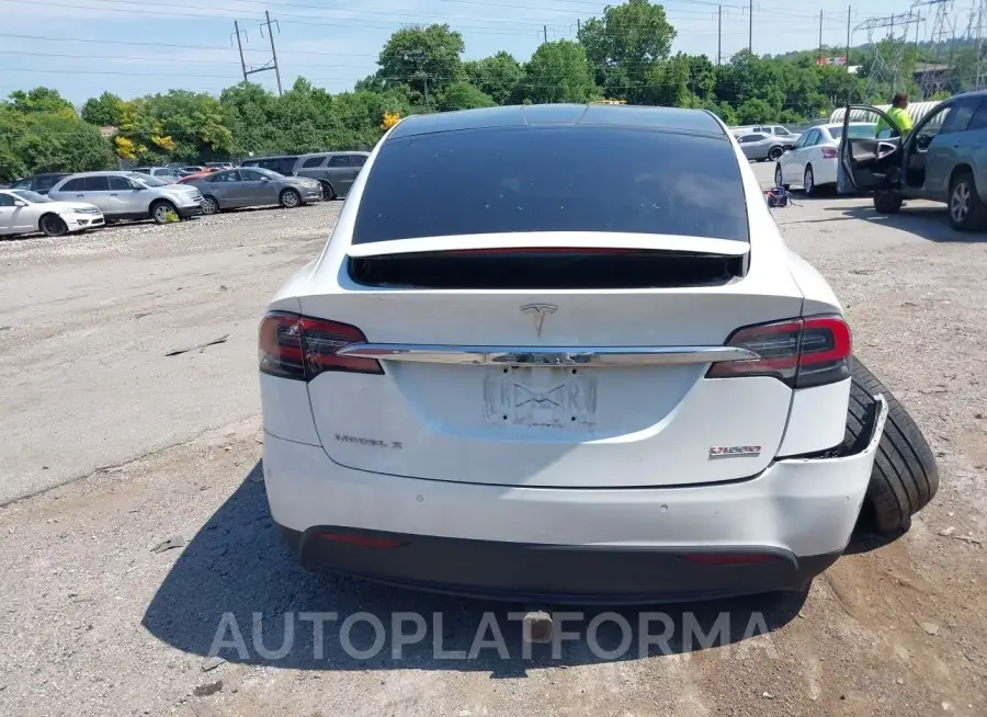 TESLA MODEL X 2018 vin 5YJXCBE40JF117139 from auto auction Iaai