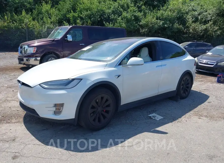 TESLA MODEL X 2018 vin 5YJXCBE40JF117139 from auto auction Iaai