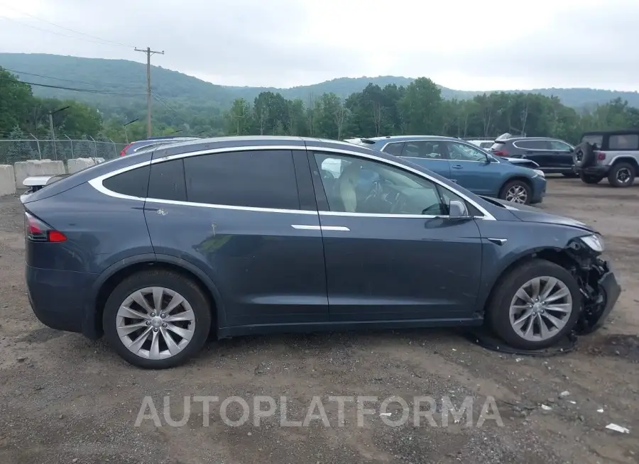 TESLA MODEL X 2017 vin 5YJXCBE27HF029682 from auto auction Iaai